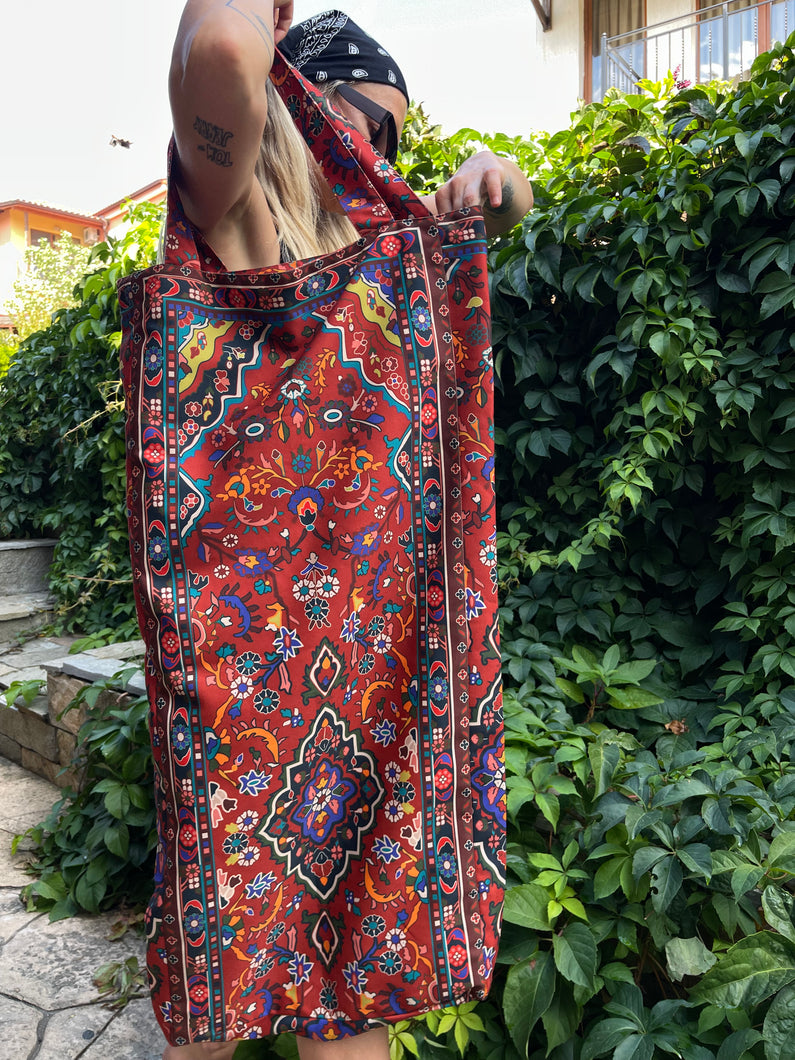 LAYLA TAPESTRY CARRY-ALL