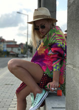 Load image into Gallery viewer, MIKA SWEATSHIRT